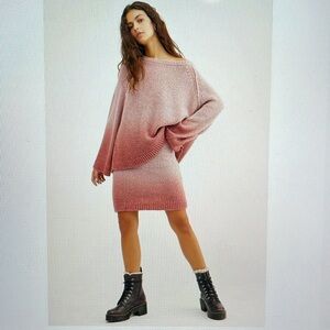 Free People Fade Away Ombré Sweater Size XS Rose Color EUC
